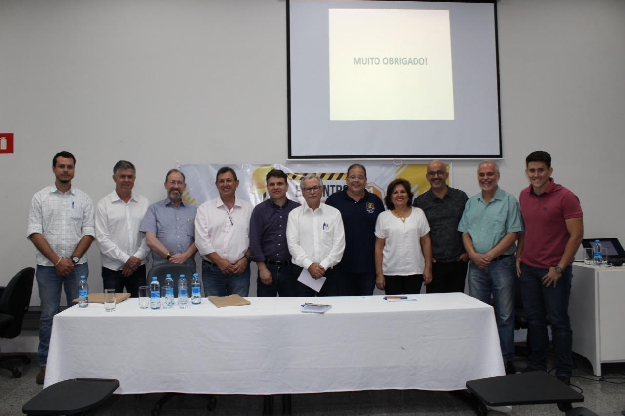 Prefeitura do Município de Adamantina recebe Relatório de Análise Amostral da Situação de Sinalização, Circulação e Fiscalização