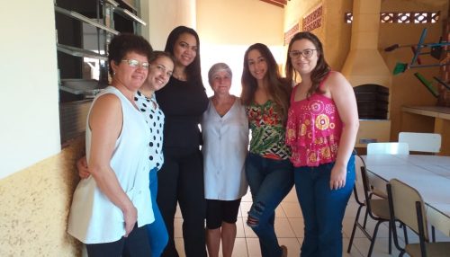 Almoço especial marca reencontro de meninas que frequentaram o Lar Cristão de Adamantina