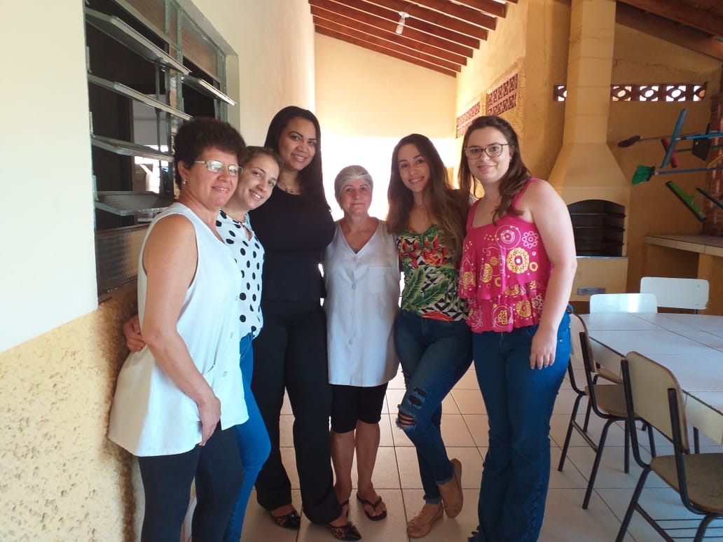 Almoço especial marca reencontro de meninas que frequentaram o Lar Cristão de Adamantina