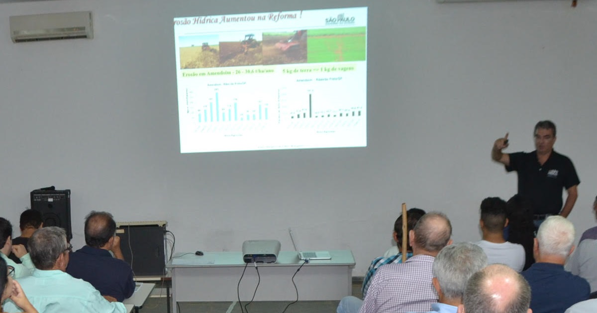 APTA realiza evento para discutir genética e tecnologia do amendoim em Adamantina