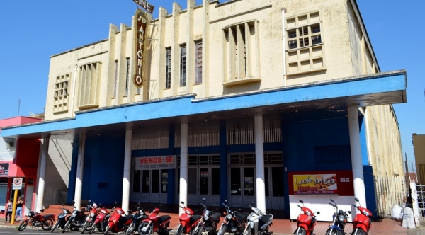 DEMTRAN anuncia mudança de estacionamento de motos na Al. Armando Salles Oliveira no centro de Adamantina