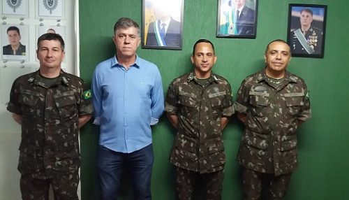 O TG 02-080 de Adamantina recebe novo comandante em troca de Comando