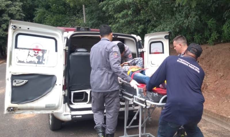 Adolescente fica ferida em queda de animal em Flórida Paulista
