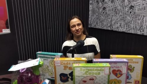 Psicopedagoga, Patrícia Temporin destaca a importância dos brinquedos pedagógicos para o desenvolvimento das crianças