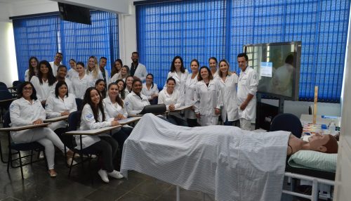 Enfermagem da Unifai promove curso de extensão sobre Procedimentos da área