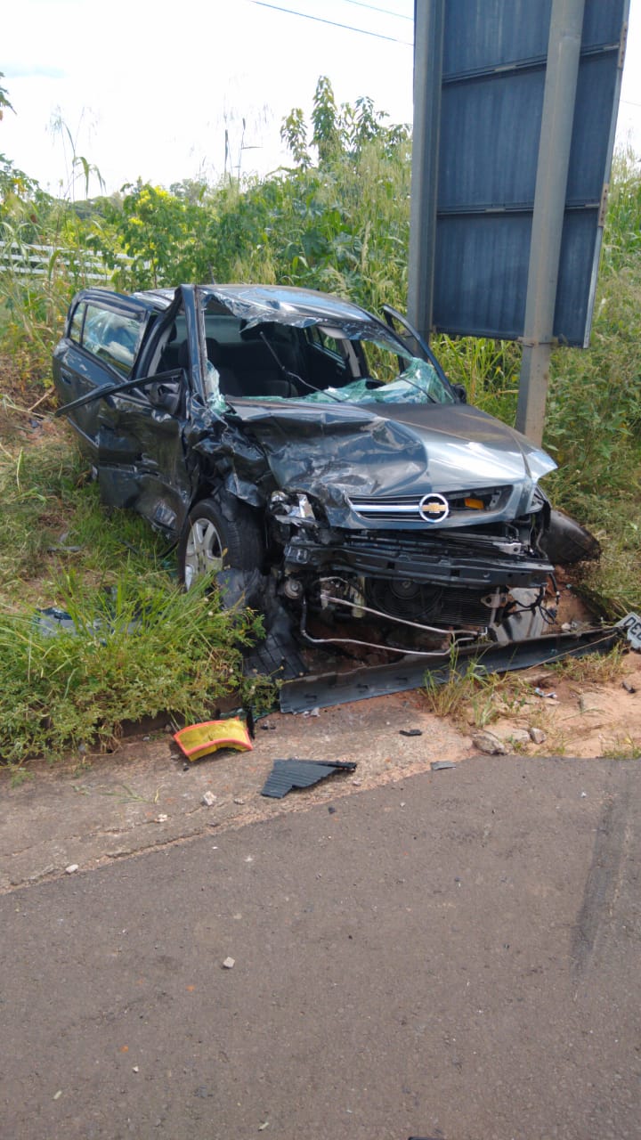 Acidente grave pela SP-294, próximo a Lucélia deixa duas vítimas