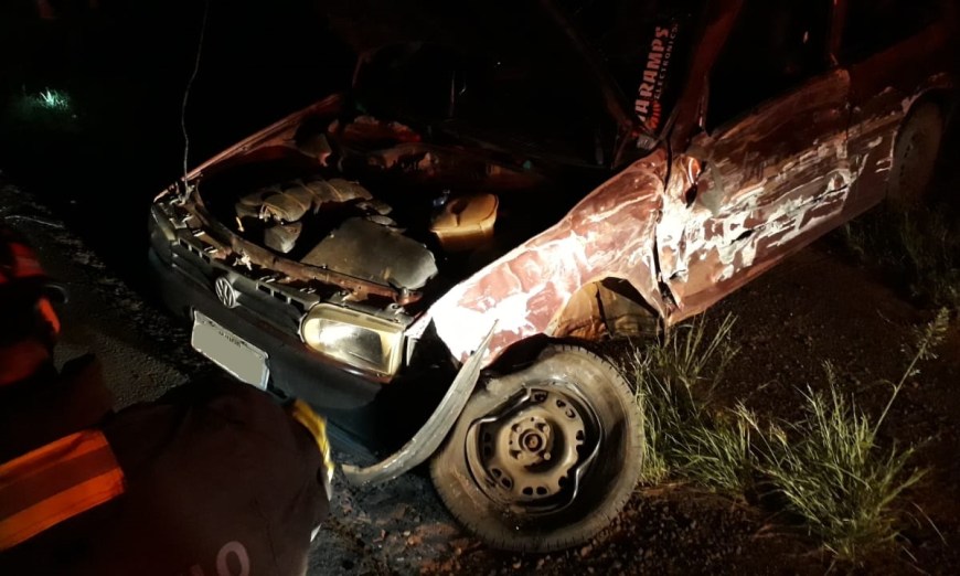 Acidente entre carro e ônibus deixa duas pessoas feridas na SP-294 em Pacaembu