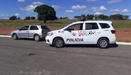 Polícia Militar age rápido e recupera carro furtado 10 minutos após o crime