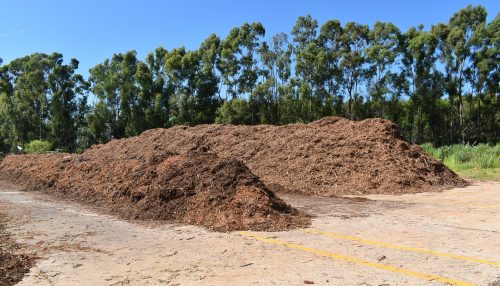 Composto orgânico é distribuído gratuitamente para produtores da Agricultura Familiar em Adamantina