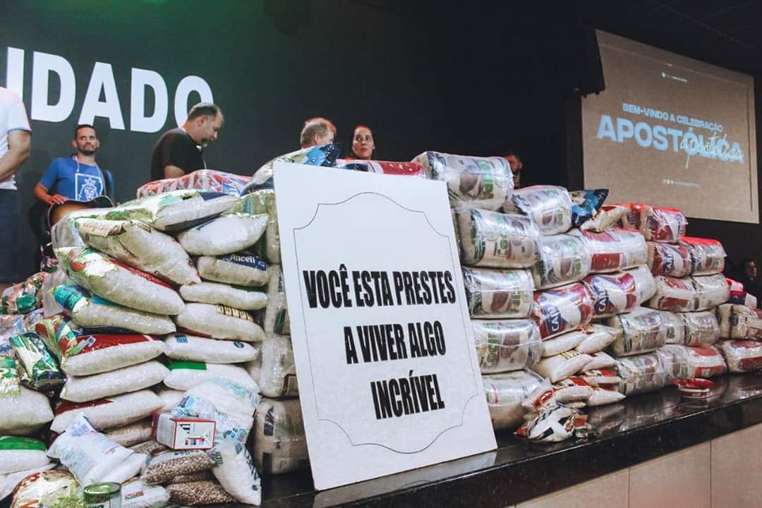 Igreja Amor e Cuidado arrecada alimentos para entidades de Adamantina