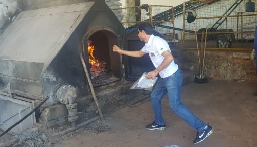 Polícia Civil de Flórida Paulista realiza incineração de drogas