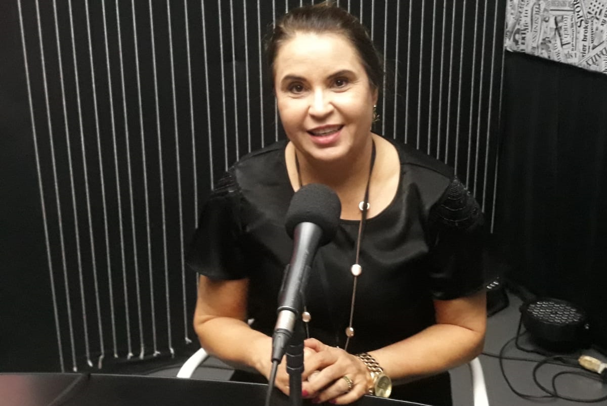 Diretora Regional de Ensino da Região de Adamantina destaca as medidas protetivas contra a Covid-19 nas escolas