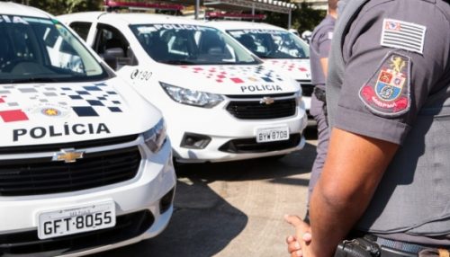 Polícia Militar atua nas ruas e orienta estabelecimentos sobre fechamento