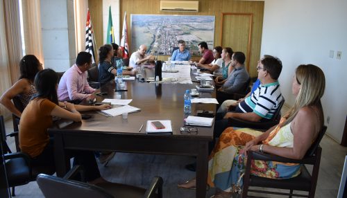 Prefeitura de Adamantina realiza reunião para medidas protetivas contra o COVID-19