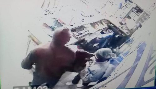 Armados com faca, indivíduos roubam posto de combustíveis em Flórida Paulista