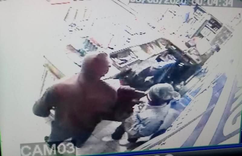 Armados com faca, indivíduos roubam posto de combustíveis em Flórida Paulista