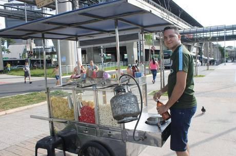 Governo lança nesta terça-feira (7), App para localizar informais e liberar R$ 600