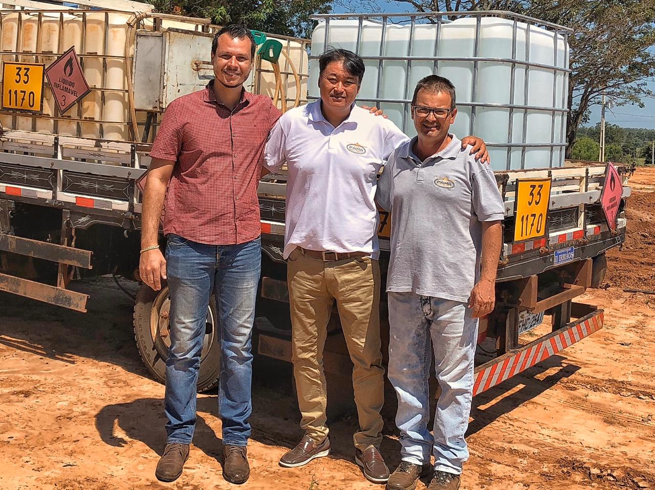 Fama Aviação Agrícola de Adamantina faz doação de Álcool 70 e Luvas