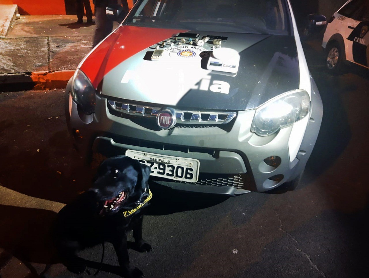 Com apoio do Canil da PM dois homens são presos por tráfico em Adamantina