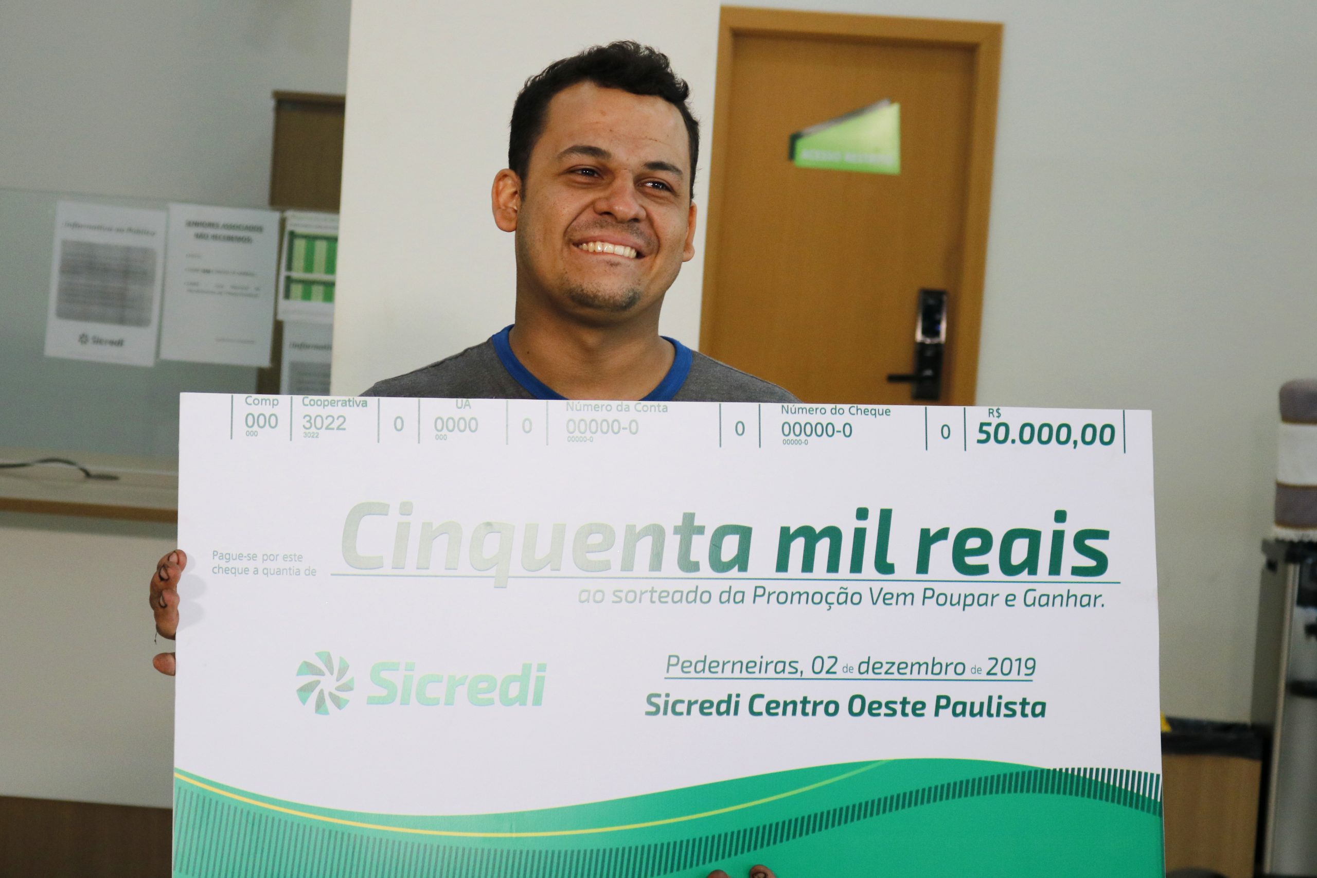Com campanha de incentivo à poupança, Sicredi premia associados e distribui R$ 2,5 milhões
