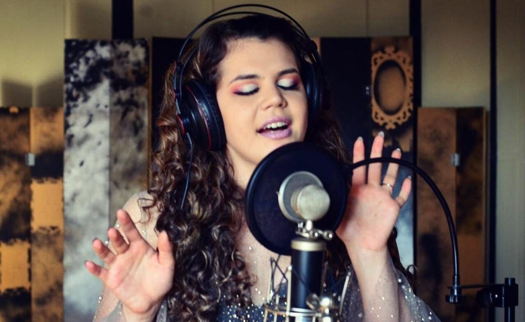 Live Show Solidária com Alyne Montenegro