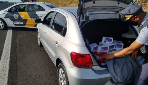 Carga de celulares sem documentação fiscal avaliada em R$ 40 mil é apreendida em Santo Anastácio