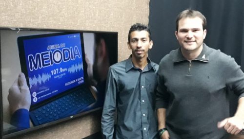 Presidente da Câmara de Lucélia, Eduardo Fatinanci e vereador Cristiano Marques falam ao Jornal do Meio Dia