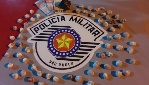 Dois são presos e um menor apreendido pela Polícia Militar de Adamantina por tráfico de drogas