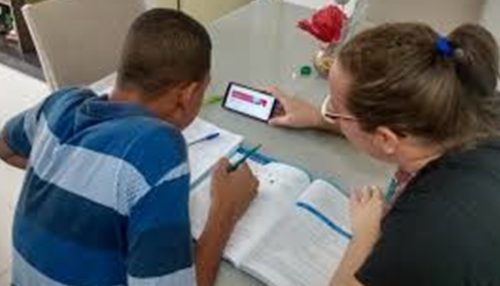 Aulas no estado de SP serão retomadas a partir de 8 setembro e com rodízio de alunos