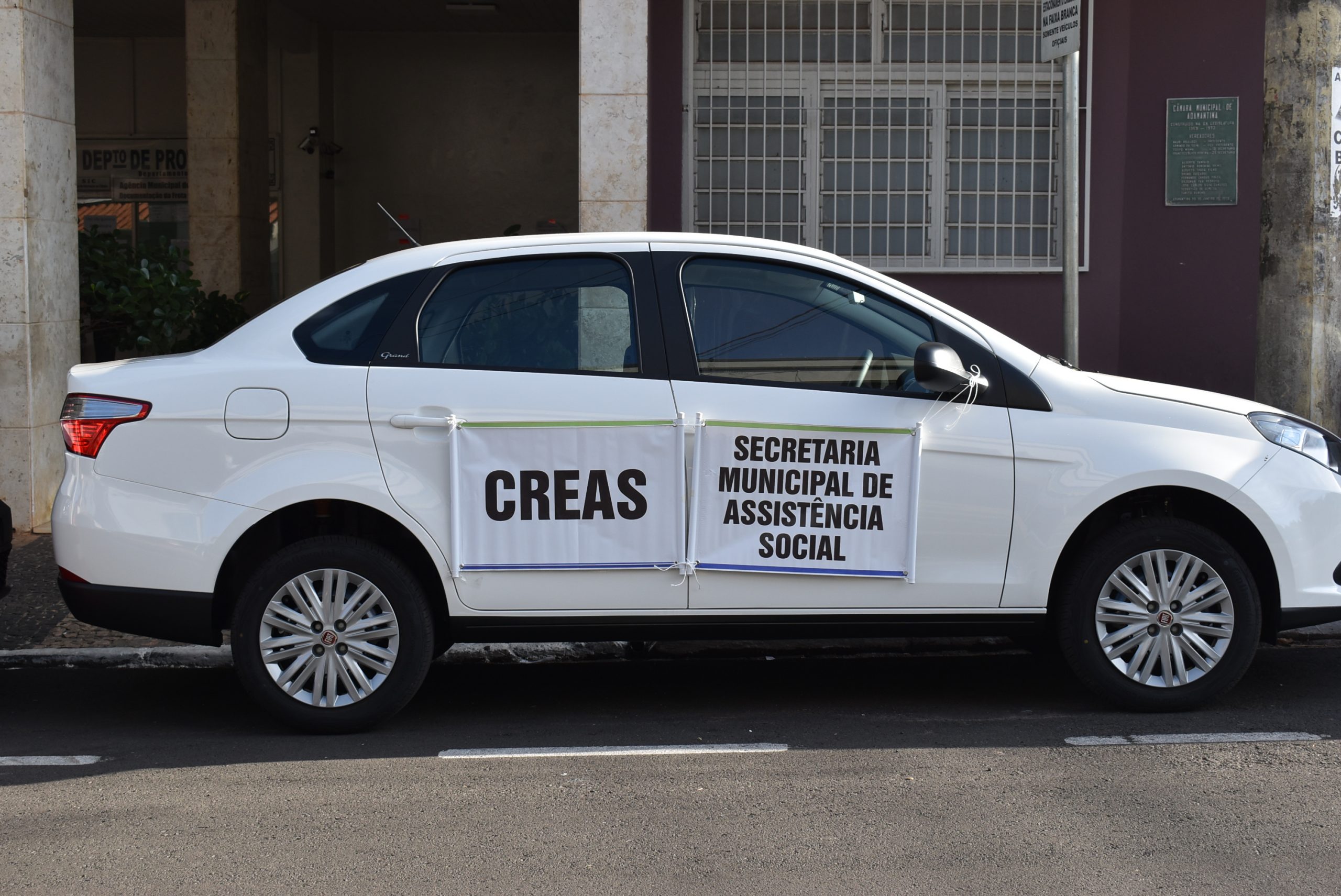 CREAS de Adamantina adquire veículo para realização de atendimentos domiciliares