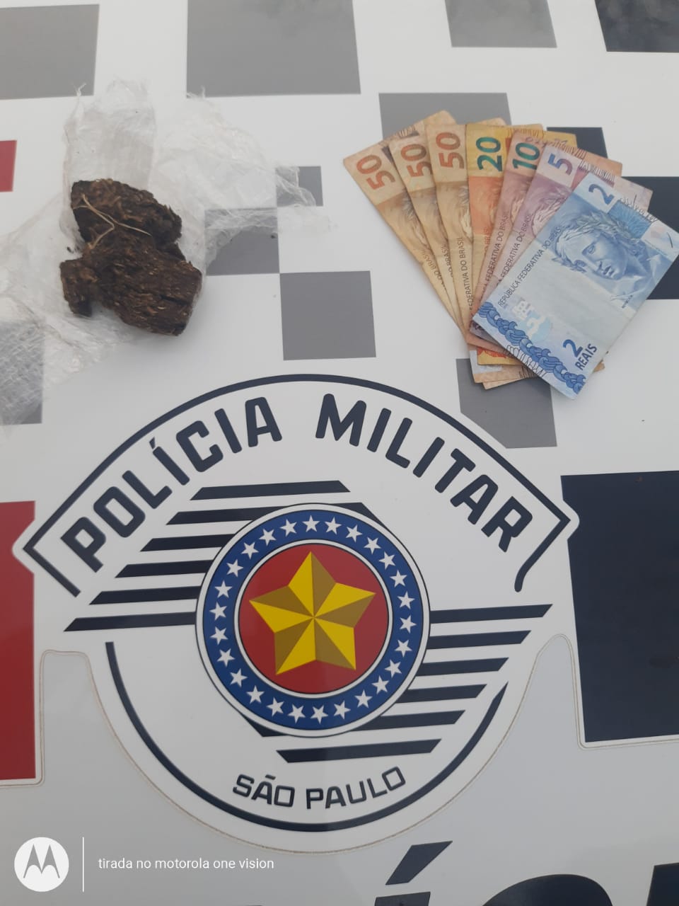 Polícia Militar prende um homem por tráfico de drogas em Adamantina