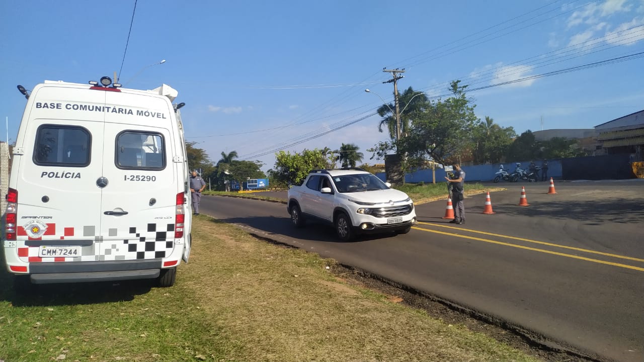 Operação da Polícia Militar em Adamantina tem 03 presos, apreensão de drogas e mais de 50 veículos fiscalizados