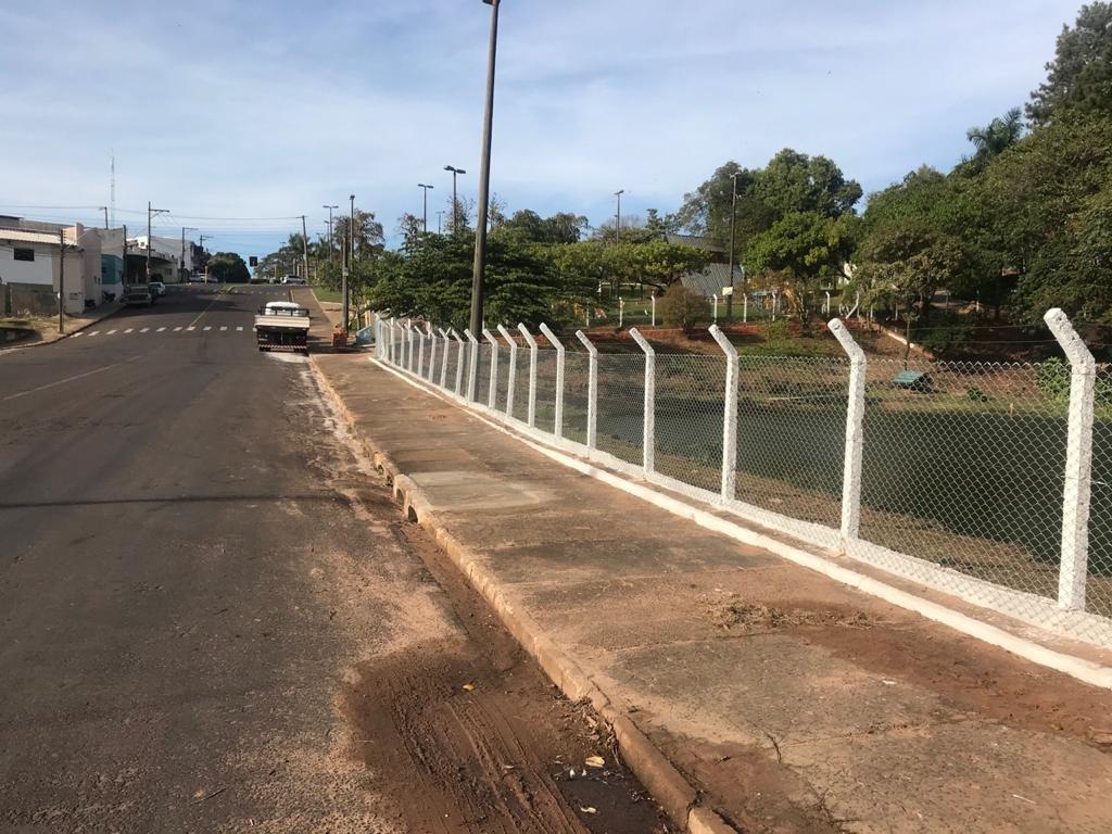Com recursos do MIT, Praça Euclides Romanini de Adamantina começa a receber melhorias
