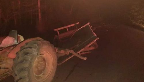 Trator com carreta e veículo se envolvem em acidente na vicinal da Usina de Junqueirópolis