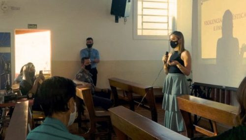 Polícia Civil de Adamantina participa de projeto de acolhimento a mulher vítima de violência doméstica