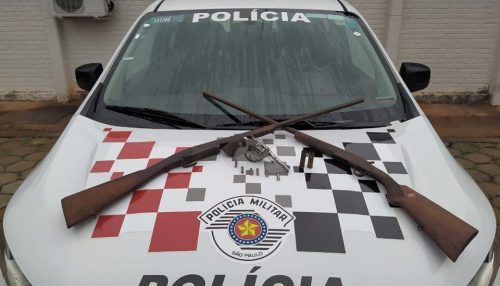 POLÍCIA MILITAR APREENDE ARMAS EM MARIÁPOLIS/SP.