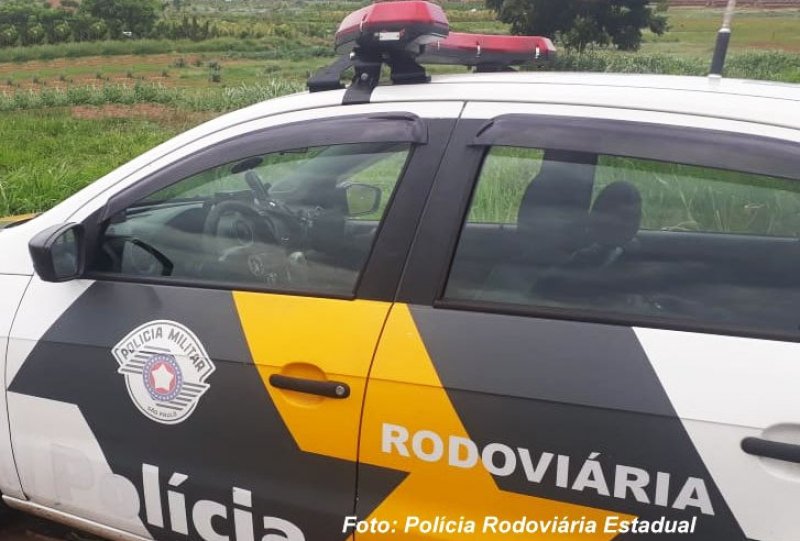 Pedestre fica gravemente ferido após ser atropelado por carro na Rodovia Comandante João Ribeiro de Barros