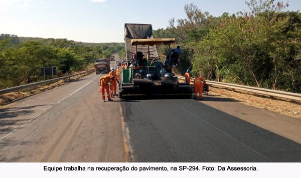 Concessionária Eixo SP recupera pavimento na SP-294, trecho entre Osvaldo Cruz e Lucélia