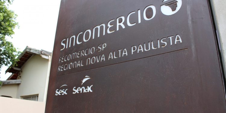 Shopping online auxilia comerciantes na divulgação de produtos e promoções