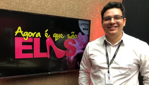 Via Japan Toyota de Adamantina marca presença no Cine Drive-in