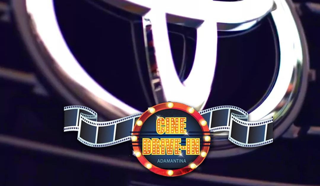 Via Japan Adamantina leva você para o Cine Drive-in dentro de um Toyota