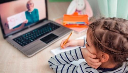 80% dos pais ou responsáveis de alunos da rede municipal de Adamantina, querem ensino à distância até o final do ano de 2020.