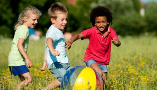 Crianças sem sintomas podem carregar coronavírus por semanas