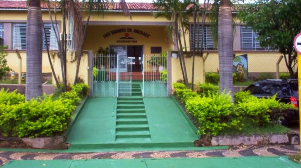 Escolas municipais permanecerão com aulas remotas até o final do ano letivo de 2020