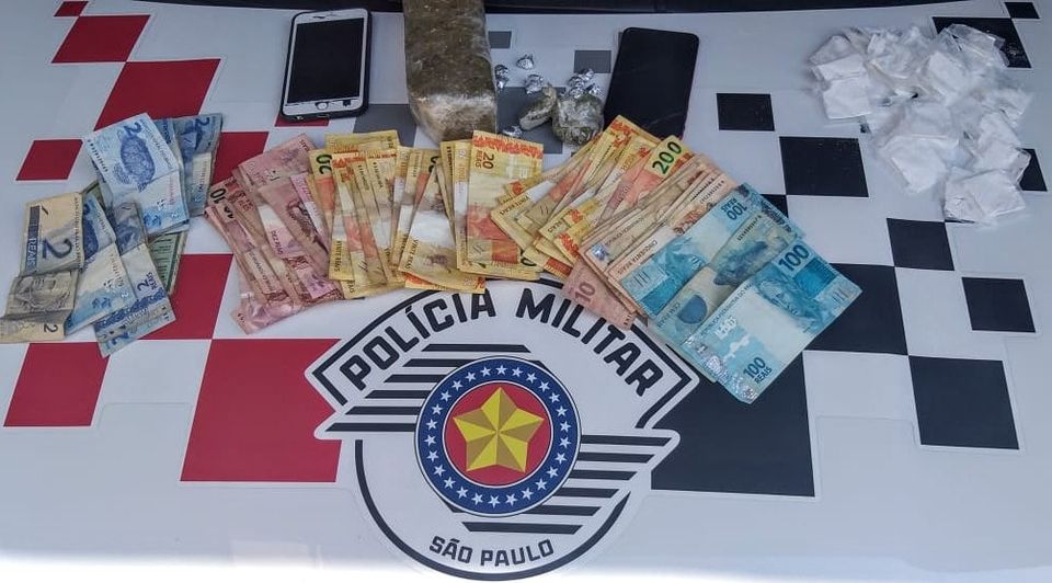 Polícia Militar de Bastos faz flagrante de tráfico de drogas em Bastos