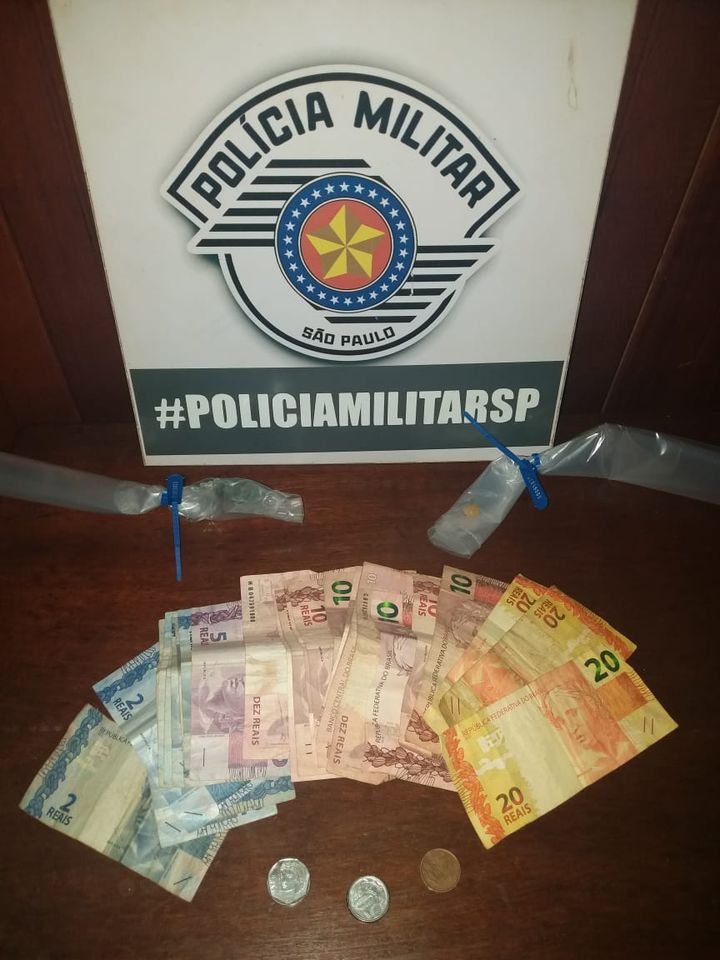 Após denúncia, Polícia Militar aborda dois homens portando entorpecente em Tupi Paulista-SP