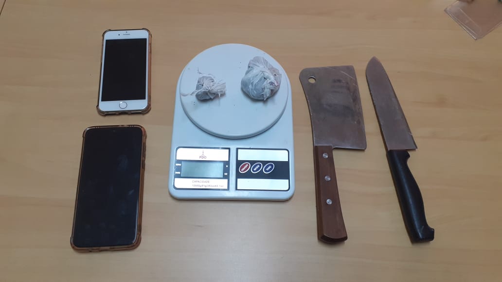 Polícia Militar prende dois homens em Adamantina- SP, por tráfico de drogas