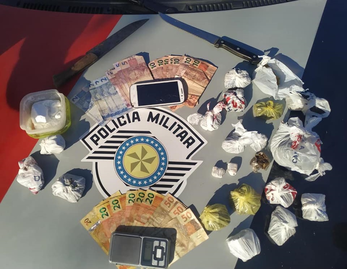 Após denúncia, Policia Militar de Osvaldo Cruz prende traficante e apreende  grande quantidade de drogas