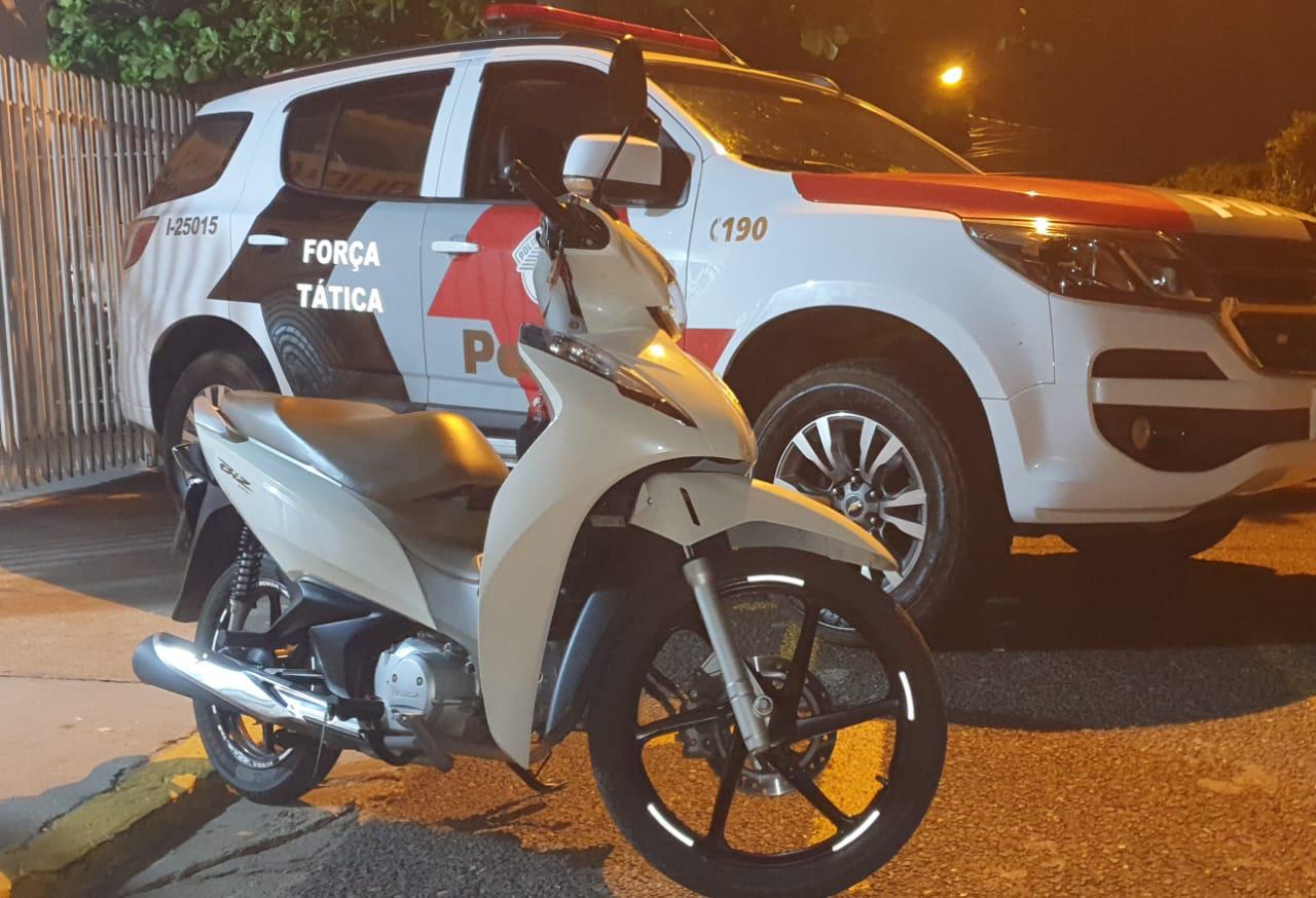 Em Dracena: Abordagem de individuo em atitude suspeita leva a Polícia Militar a apreensão de 02 adolescentes e na recuperação de uma moto furtada