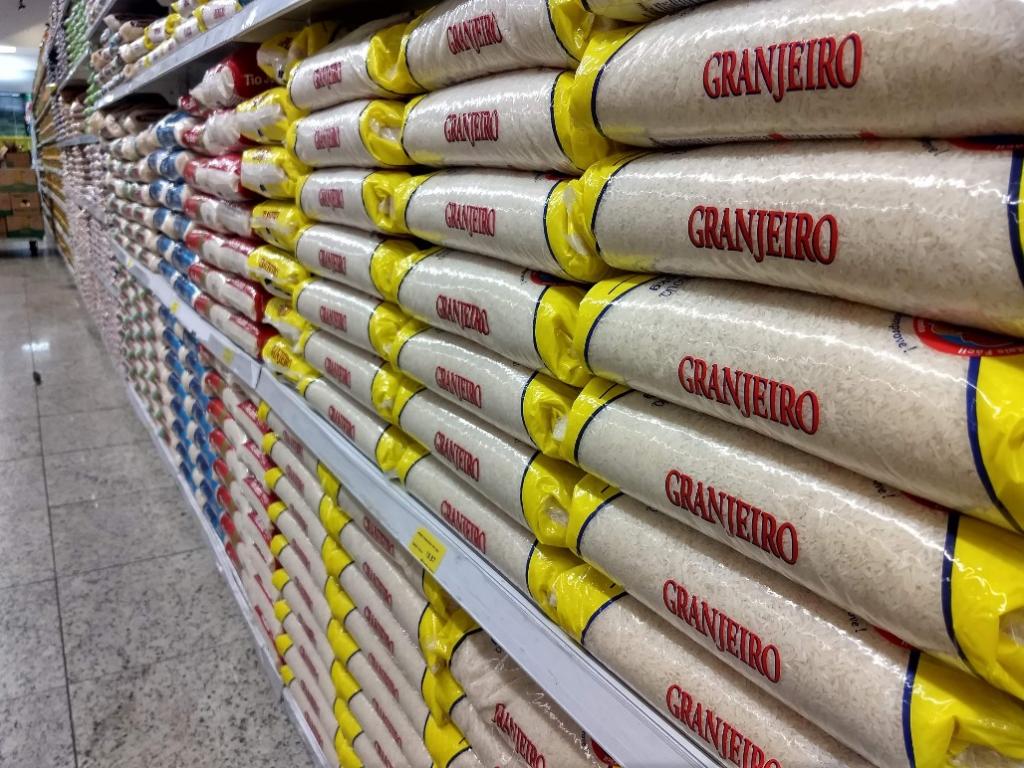 Arroz chega a custar r$40, e setor diz que o preço deve continuar em alta